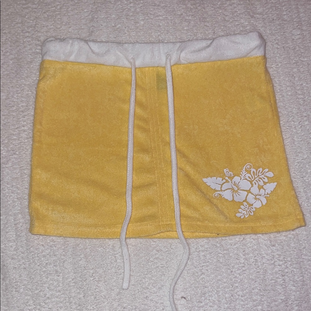 SHEIN Yellow Floral Mini Skirt for Over Bathing Suit
